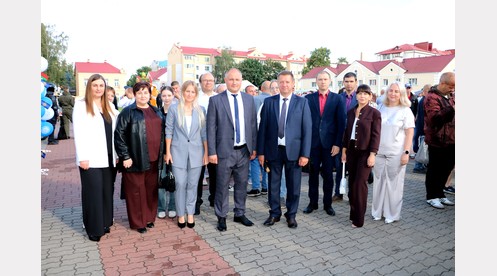 ОАО «Лунинецкий молочный завод» принял участие в праздновании Дня города и 82-й годовщины освобождения Лунинетчины
